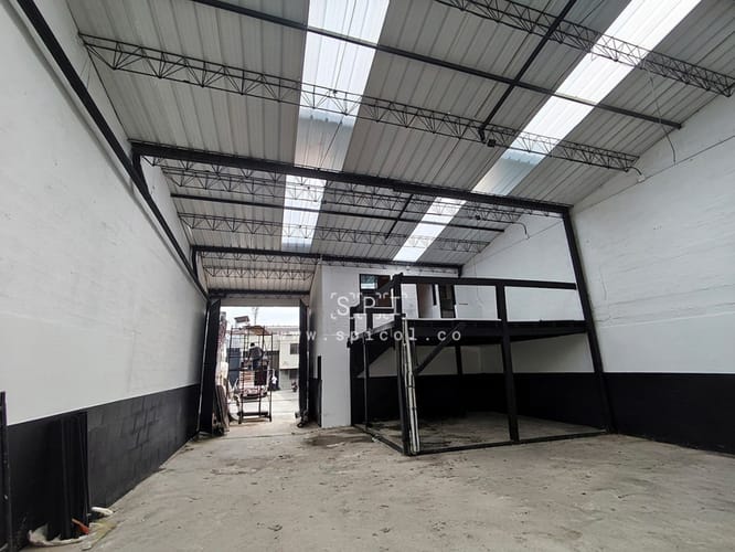 Bodega en arriendo en San Fernando, Itagüí, 260 m² · foto 8 de 13