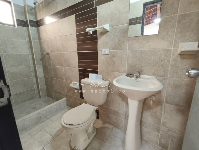 Bodega en arriendo en San Fernando, Itagüí, 260 m² · foto 12 de 13