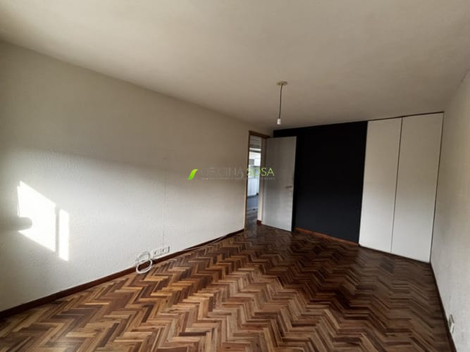 Oficina Sosa Prado-  René esquina Rivera apartamento en excelente estado. Tercer piso por escalera · Foto 7