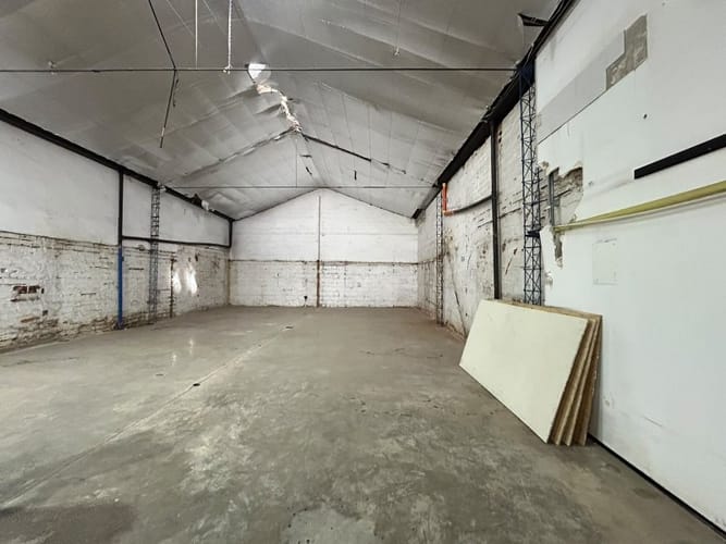 Bodega en arriendo en La Magnolia, Envigado, 230 m² · foto 3 de 6