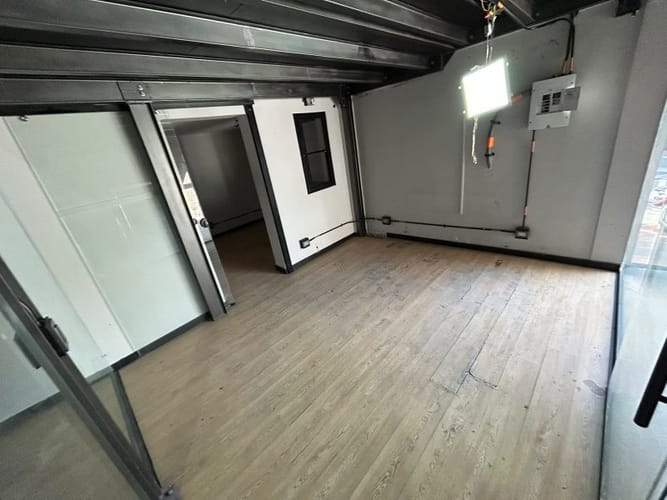 Bodega en arriendo en La Magnolia, Envigado, 230 m² · foto 4 de 6