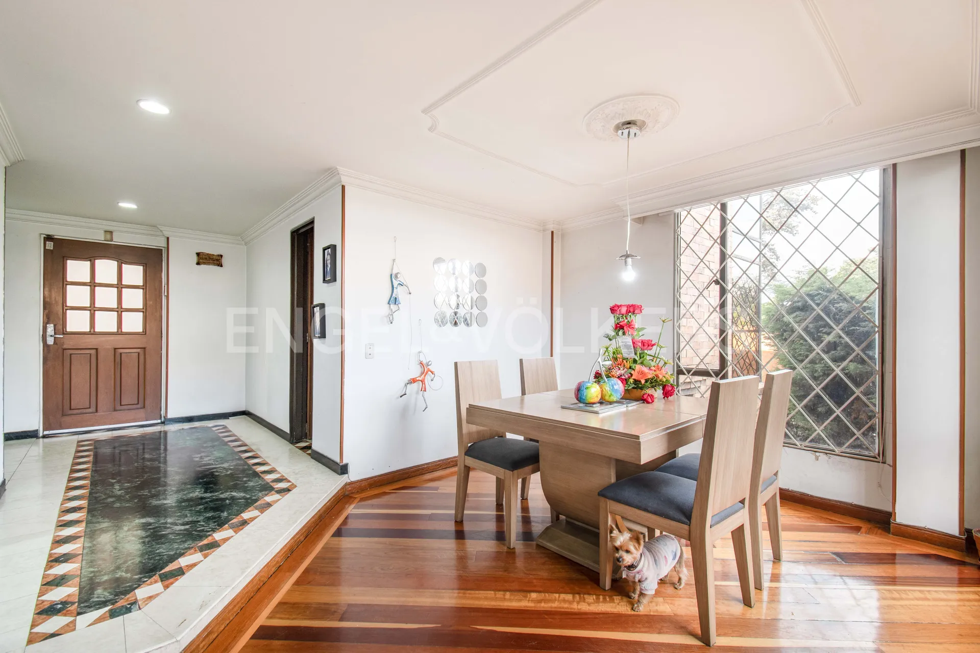 Casa en venta en Cerros De Niza, Bogotá · foto 3 de 20