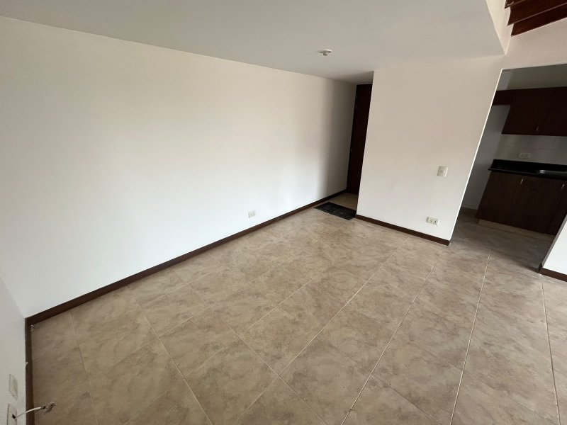Apartamento en arriendo en Uribe Angel, Envigado · foto 12 de 16