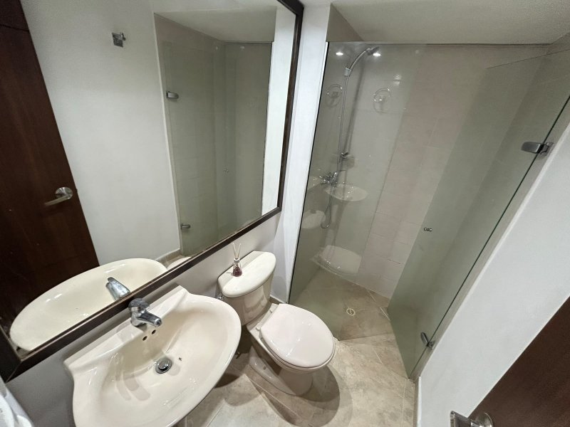 Apartamento en arriendo en Uribe Angel, Envigado · foto 14 de 16