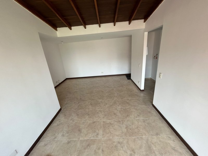 Apartamento en arriendo en Uribe Angel, Envigado · foto 16 de 16