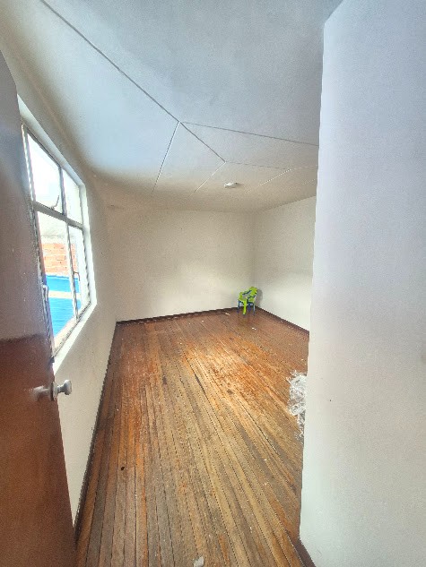 Casa en venta en Santa Isabel, Bogotá · foto 9 de 14