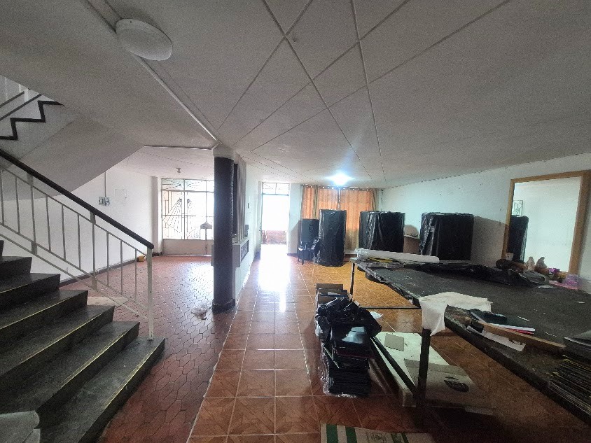 Casa en venta en Santa Isabel, Bogotá · foto 2 de 14