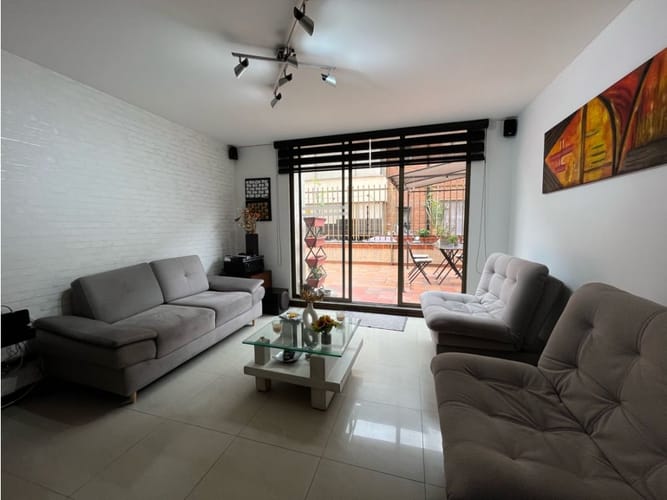 Apartamento en venta en Los Cedros, Bogotá · foto 2 de 24