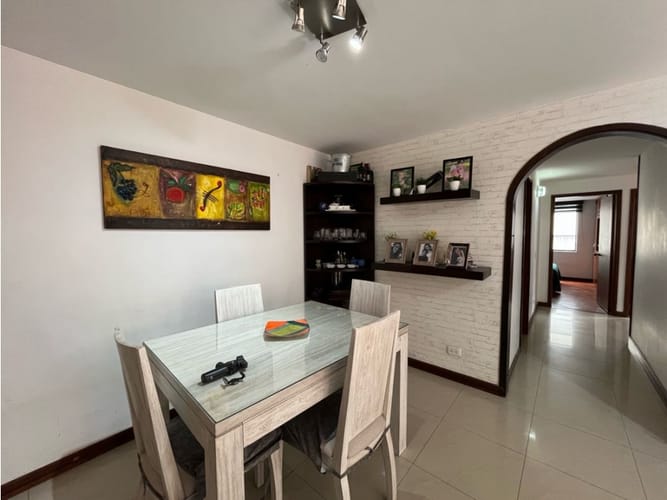 Apartamento en venta en Los Cedros, Bogotá · foto 8 de 24