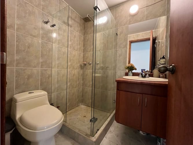 Apartamento en venta en Los Cedros, Bogotá · foto 18 de 24