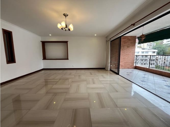 Apartamento de 3 alcobas en venta en El Peñon, Cali, 200 m² · foto 2 de 22