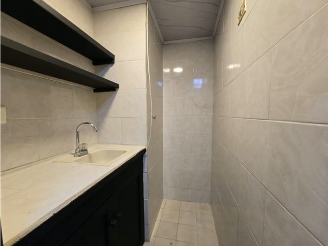 Oficina en venta en San Joaquin, Medellín, 57 m² · foto 3 de 6