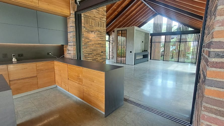 Casa de 3 alcobas en venta en Las Palmas, Envigado, 464 m² · foto 9 de 24
