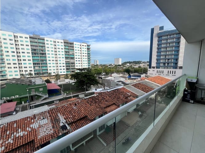 Apartamento de 2 alcobas en venta en Crespo, Cartagena, 89 m² · foto 4 de 17