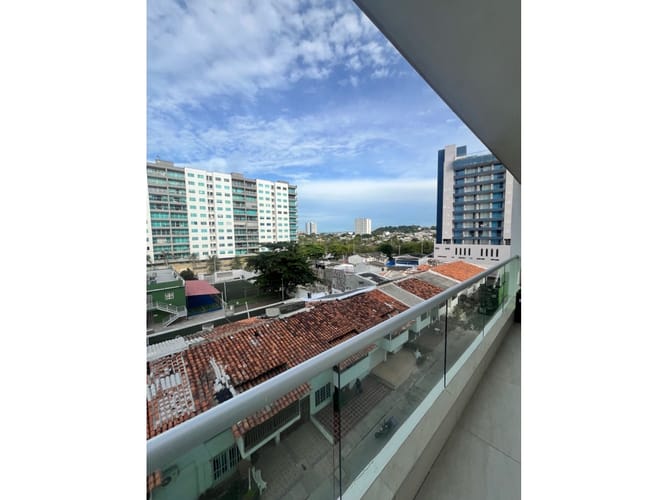 Apartamento de 2 alcobas en venta en Crespo, Cartagena, 89 m² · foto 5 de 17