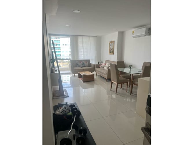 Apartamento de 2 alcobas en venta en Crespo, Cartagena, 89 m² · foto 8 de 17