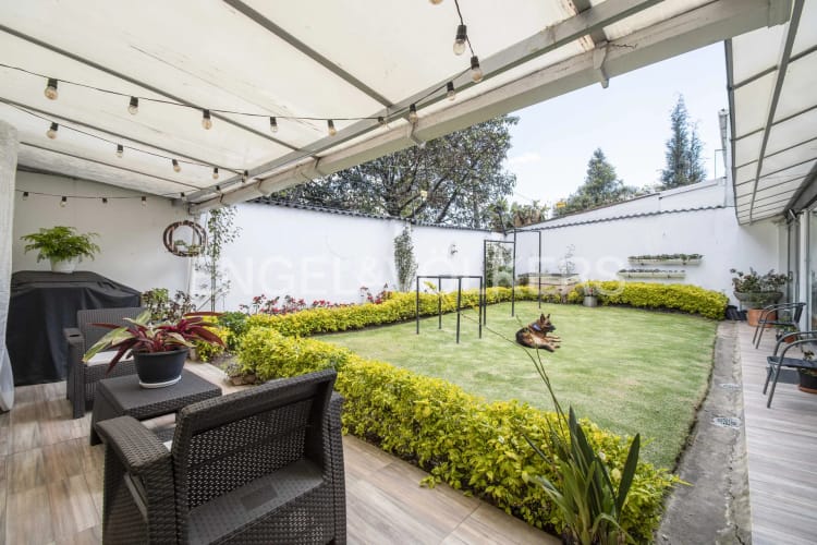 Casa de 5 alcobas en venta en Niza, Bogotá, 325 m² · foto 6 de 20