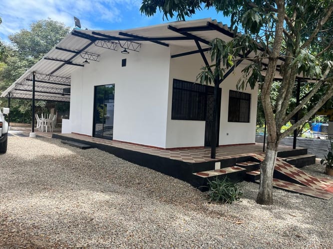 Casa de 3 alcobas en venta en Limoncitos, Ricaurte, 1530 m² · foto 3 de 24