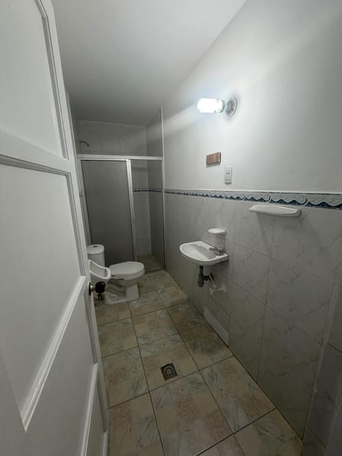 Local en arriendo en La Floresta, Medellín, 180 m² · foto 3 de 15