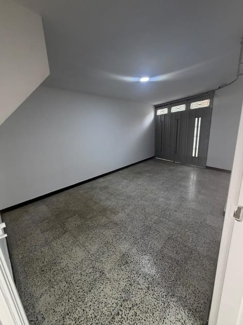 Local en arriendo en La Floresta, Medellín, 180 m² · foto 7 de 15