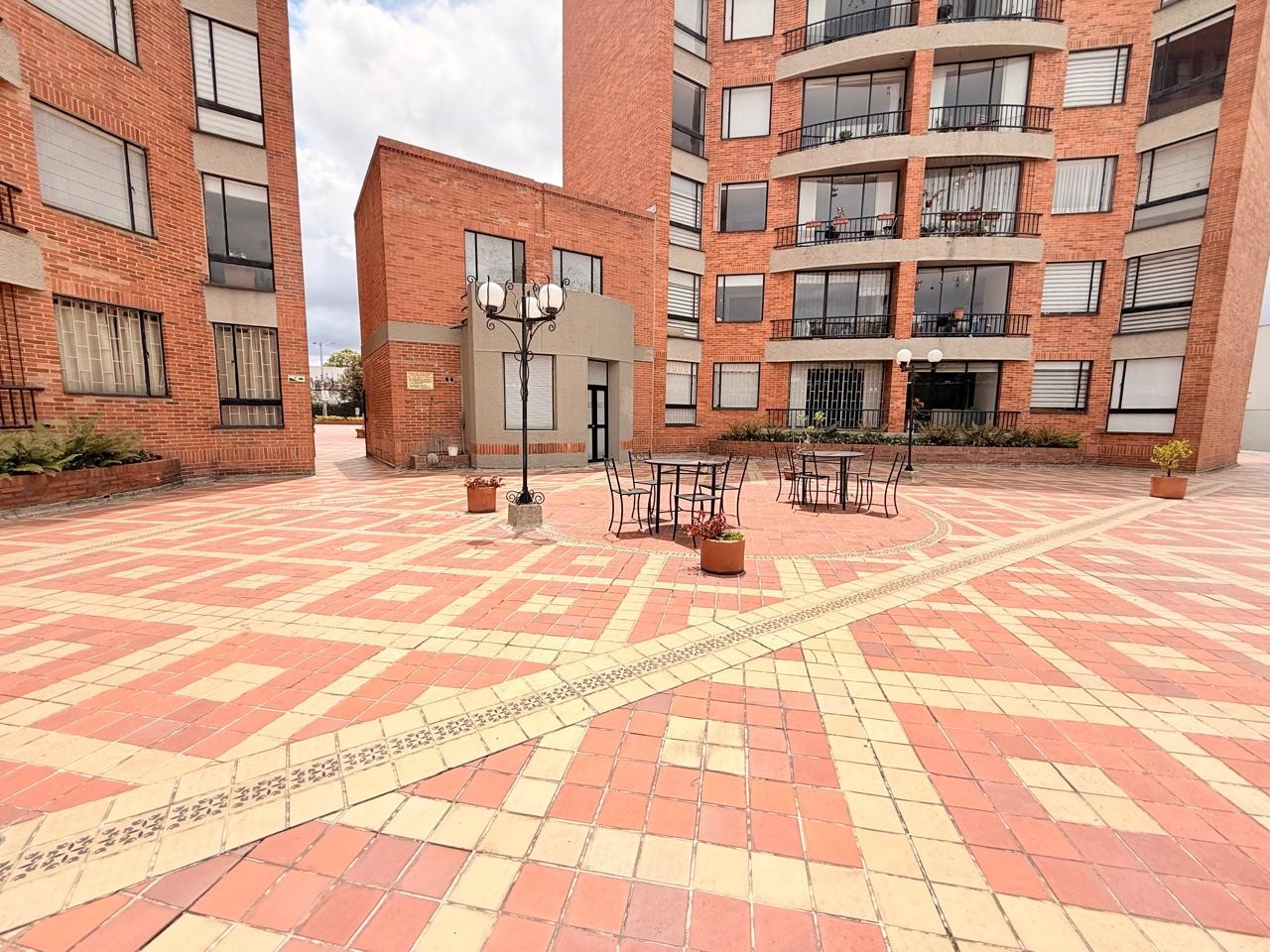 Apartamento en venta en Cedritos, Bogotá · foto 9 de 12