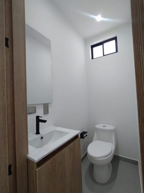 Oficina en arriendo en La Ceja, 90 m² · foto 3 de 8