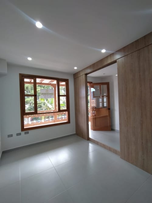 Oficina en arriendo en La Ceja, 90 m² · foto 5 de 8