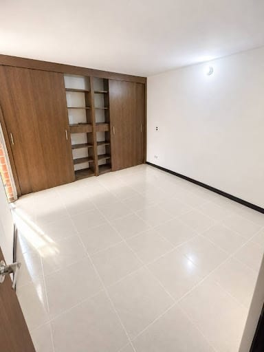 Apartamento de 2 alcobas en arriendo en Señorial, Envigado, 75 m² · foto 10 de 13