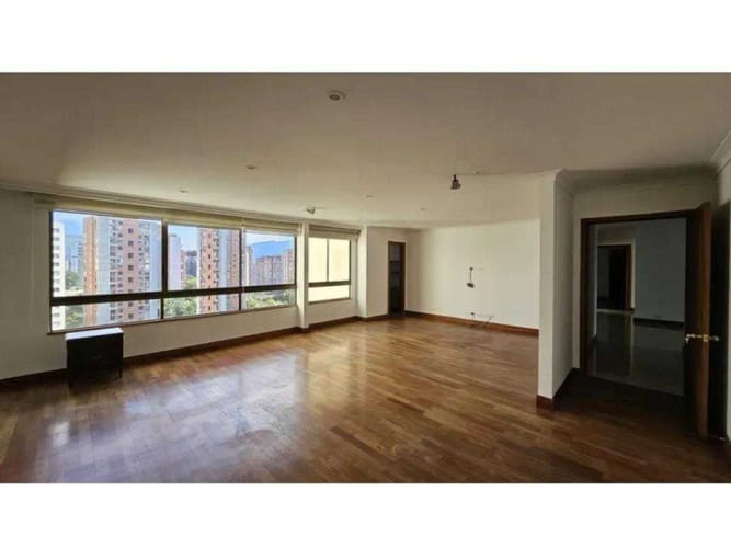 Apartamento de 3 alcobas en venta en El Poblado, Medellín, 386 m² · foto 23 de 23