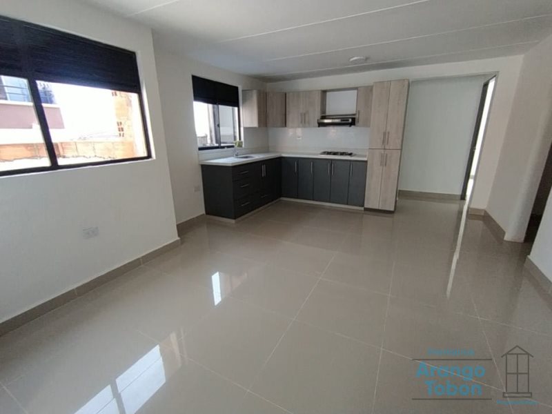 Apartamento en arriendo en La Ceja · foto 2 de 18