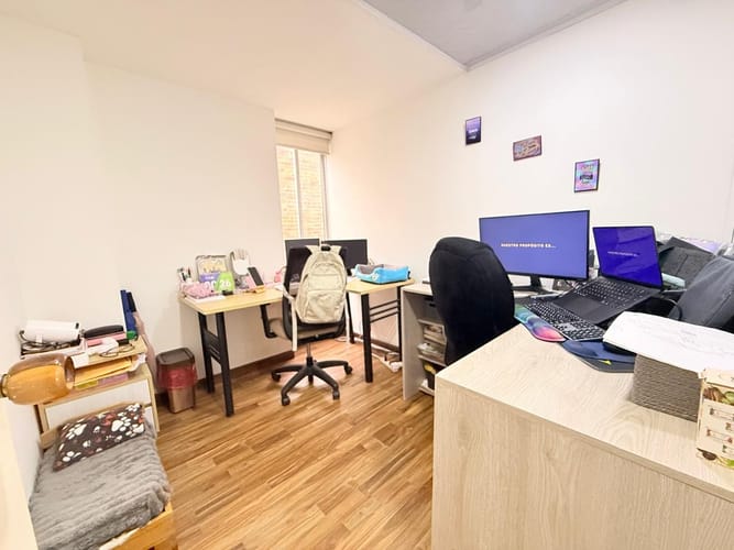 Apartamento de 3 alcobas en venta en Quinta Paredes, Bogotá, 68 m² · foto 6 de 12