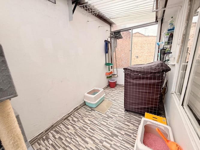 Apartamento de 3 alcobas en venta en Quinta Paredes, Bogotá, 68 m² · foto 9 de 12