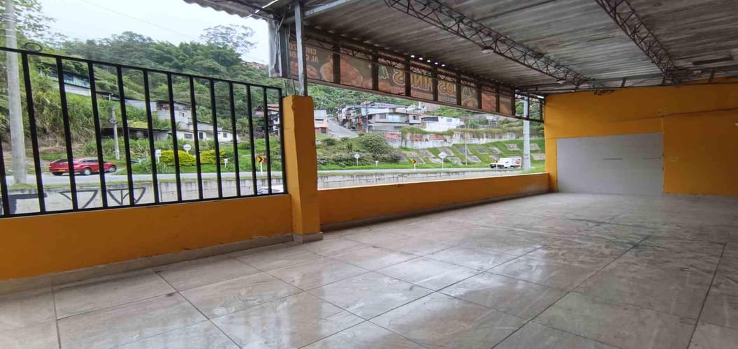 Local en arriendo en San Luis, Manizales, 56 m² · foto 3 de 24