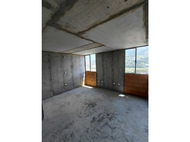 Apartamento de 3 alcobas en venta en La Navarra, Bello, 54 m² · foto 5 de 12