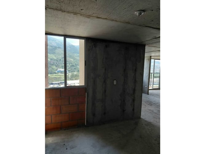 Apartamento de 3 alcobas en venta en La Navarra, Bello, 54 m² · foto 9 de 12