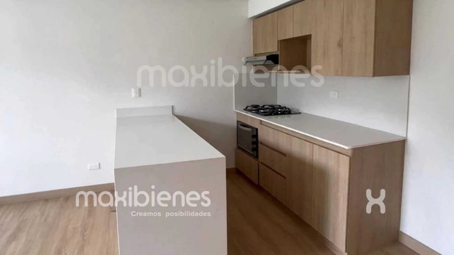 Apartamento de 3 alcobas en arriendo en Molinares, Bello, 68 m² · foto 2 de 15