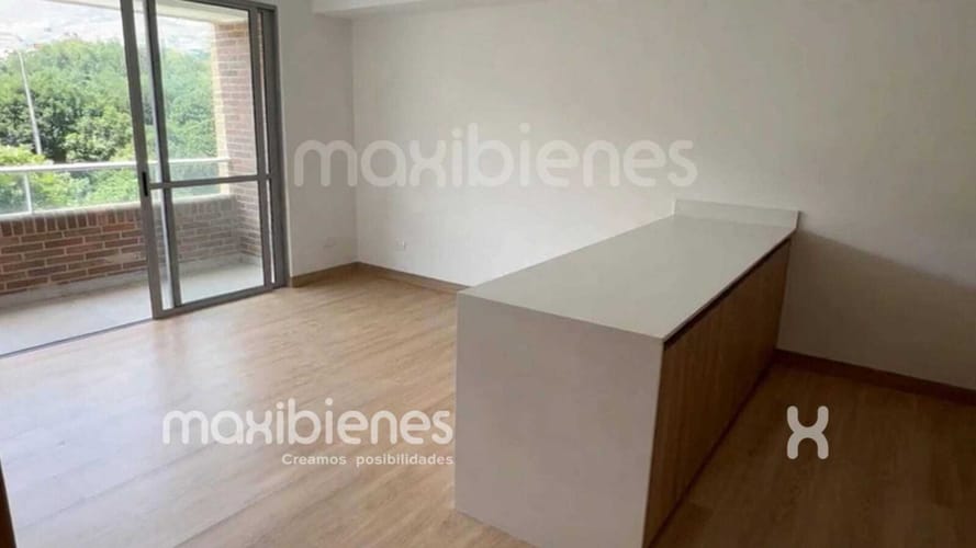 Apartamento de 3 alcobas en arriendo en Molinares, Bello, 68 m² · foto 3 de 15