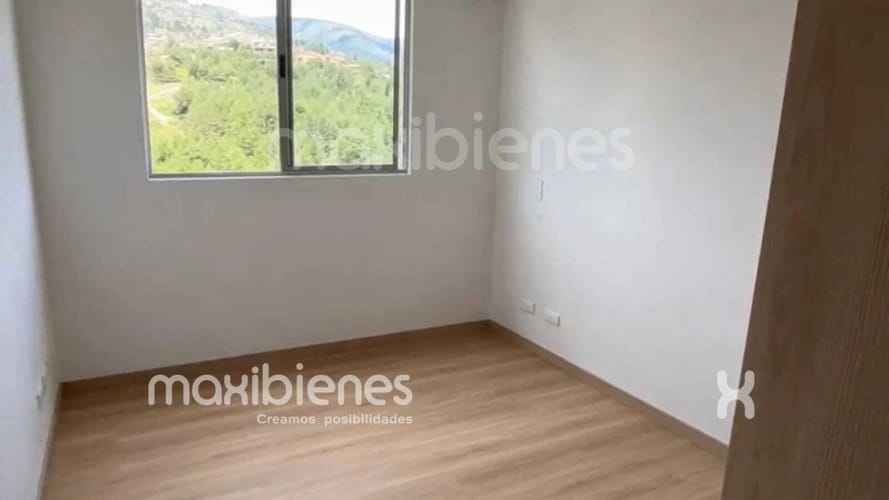 Apartamento de 3 alcobas en arriendo en Molinares, Bello, 68 m² · foto 5 de 15