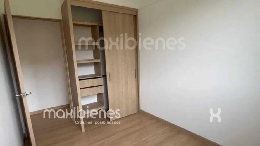 Apartamento de 3 alcobas en arriendo en Molinares, Bello, 68 m² · foto 9 de 15