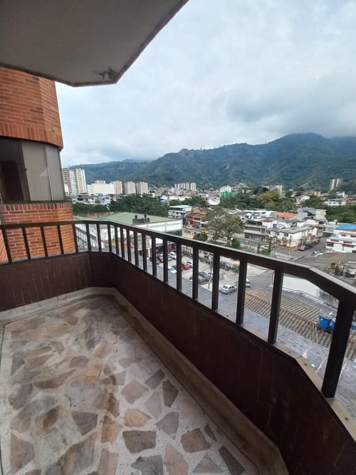 Apartamento de 3 alcobas en venta en La Pola, Ibagué, 105 m² · foto 6 de 24