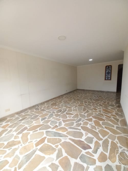 Apartamento de 3 alcobas en venta en La Pola, Ibagué, 105 m² · foto 8 de 24