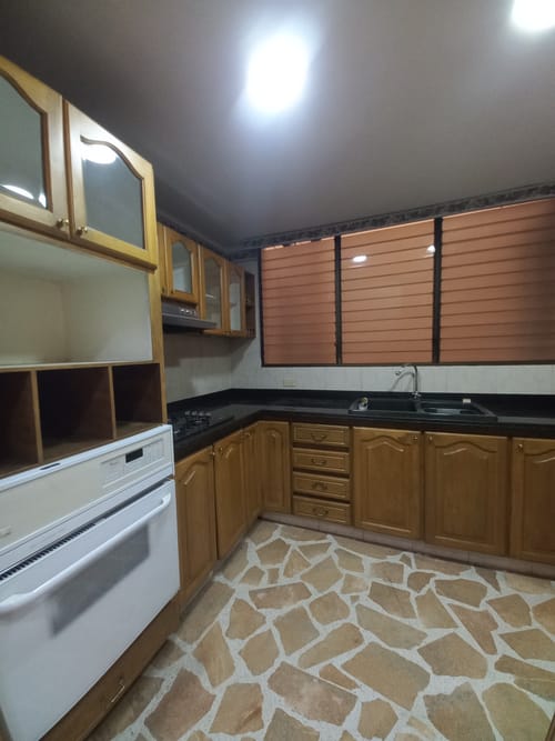 Apartamento de 3 alcobas en venta en La Pola, Ibagué, 105 m² · foto 19 de 24