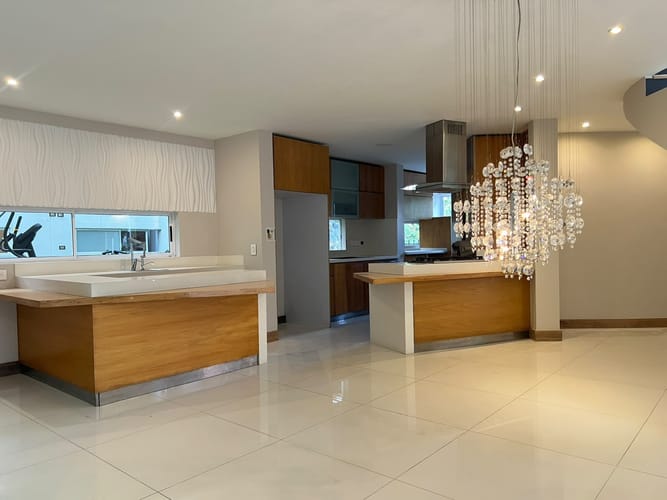 Casa de 3 alcobas en venta en Camino Verde, Envigado, 380 m² · foto 3 de 19