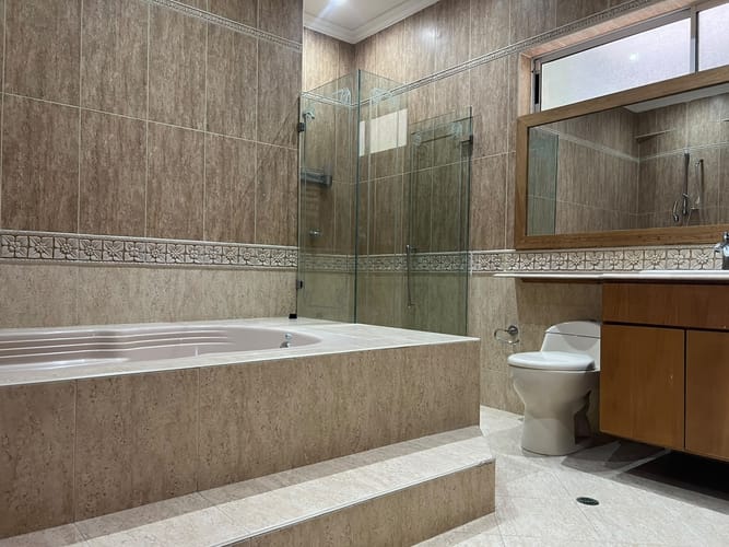 Casa de 3 alcobas en venta en Camino Verde, Envigado, 380 m² · foto 15 de 19