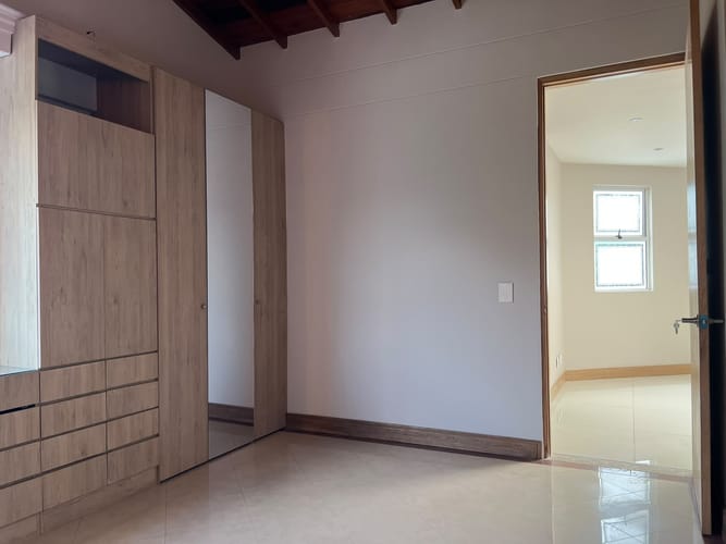 Casa de 3 alcobas en venta en Camino Verde, Envigado, 380 m² · foto 8 de 19