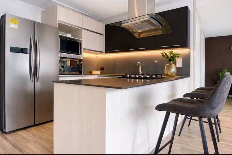 Apartamento de 2 alcobas en arriendo en El Poblado, Medellín, 90 m² · foto 4 de 18