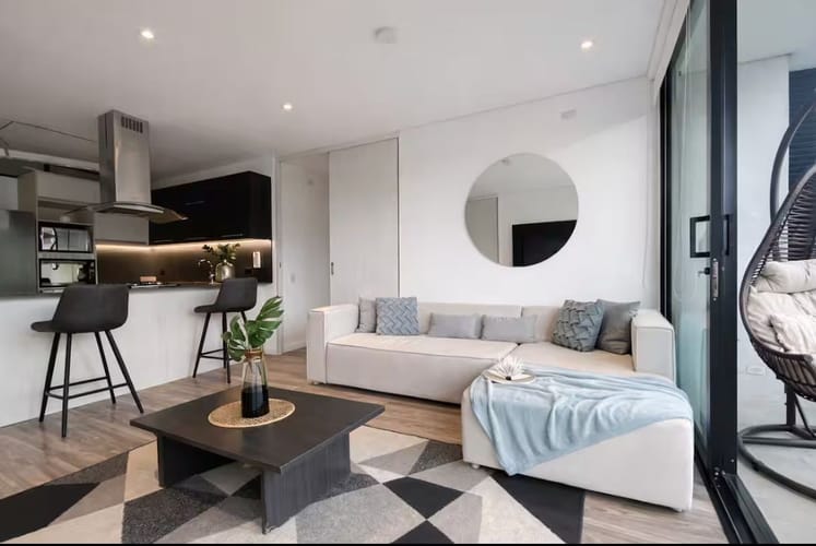 Apartamento de 2 alcobas en arriendo en El Poblado, Medellín, 90 m² · foto 8 de 18