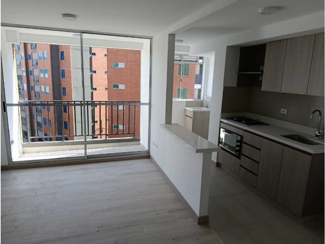 Apartamento de 2 alcobas en venta en Centro, Rionegro, 54 m² · foto 6 de 15