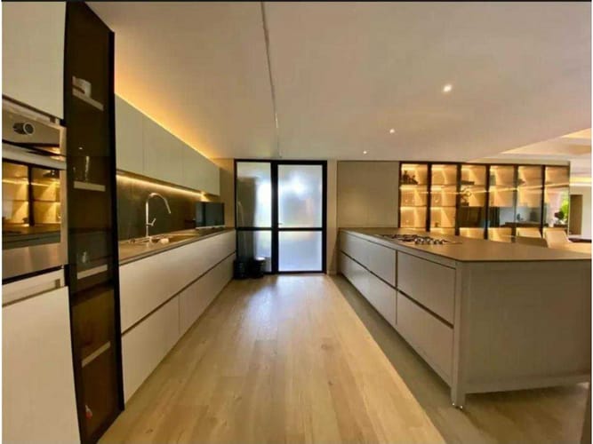 Apartamento en venta en El Poblado, Medellín · foto 9 de 23