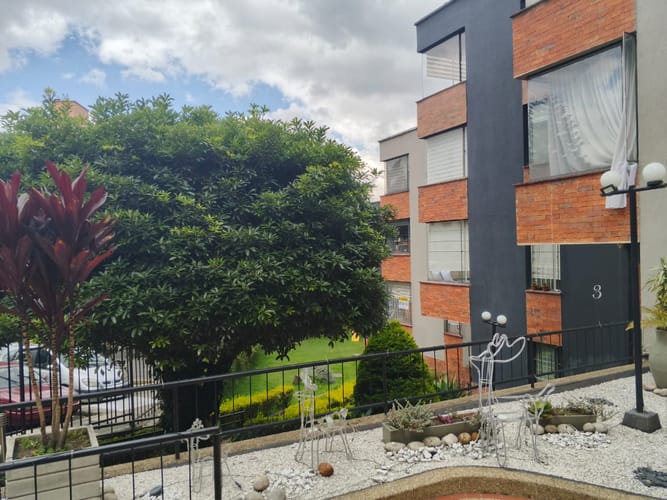Apartamento de 3 alcobas en venta en Nueva Granada, Bogotá, 179 m² · foto 2 de 16